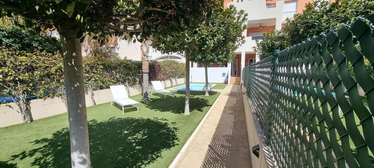 Apartamentos Paraiso Vera Playa: Beachfront Garden Retreat with Private Pool Playas de Vera Exterior photo