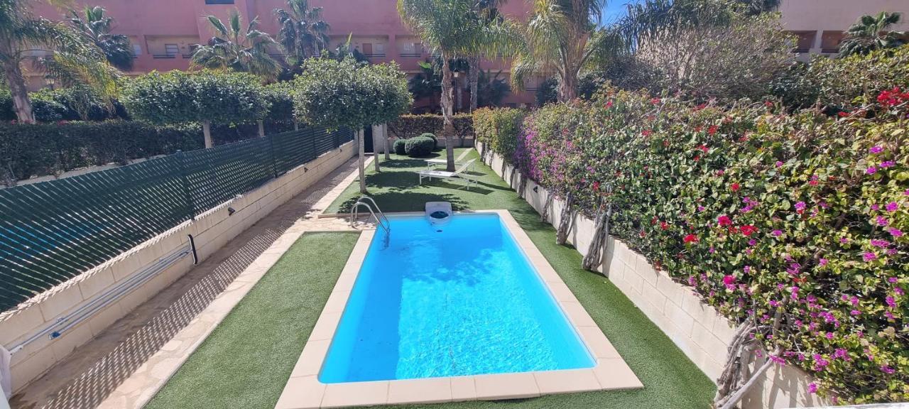 Apartamentos Paraiso Vera Playa: Beachfront Garden Retreat with Private Pool Playas de Vera Exterior photo