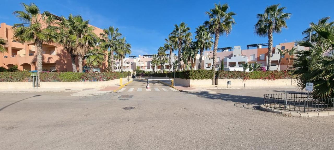 Apartamentos Paraiso Vera Playa: Beachfront Garden Retreat with Private Pool Playas de Vera Exterior photo